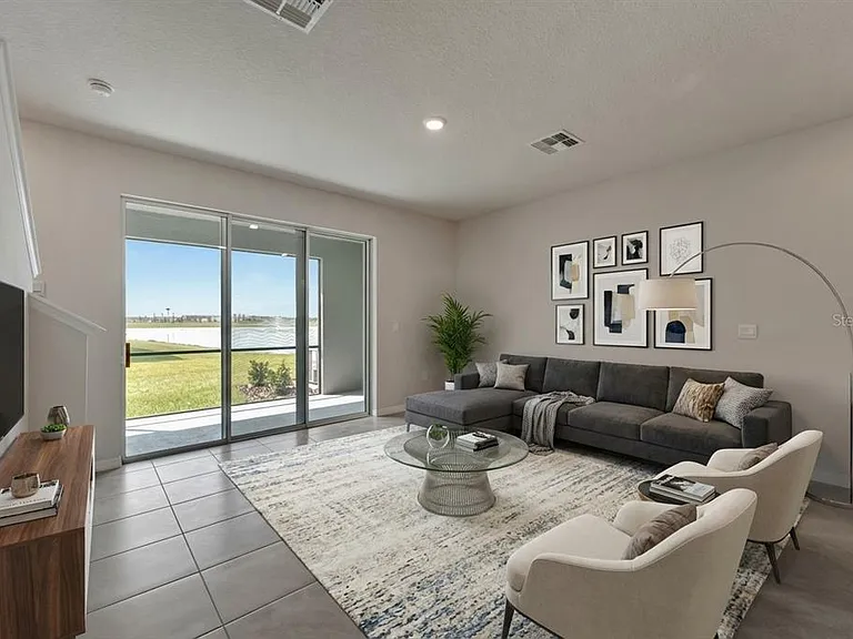 17444 Crescent Moon Loop — Photo 3