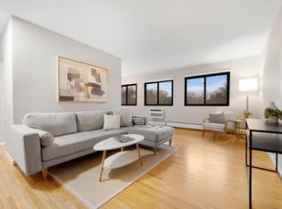 2397 Unity Ave N, Golden Valley, MN 55422