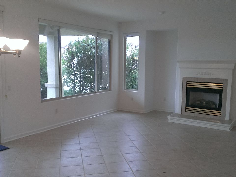 2nd image of 770 Canyon Oak Ln