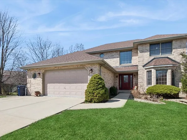 11804 Long Run Dr, Orland Park, IL 60467
