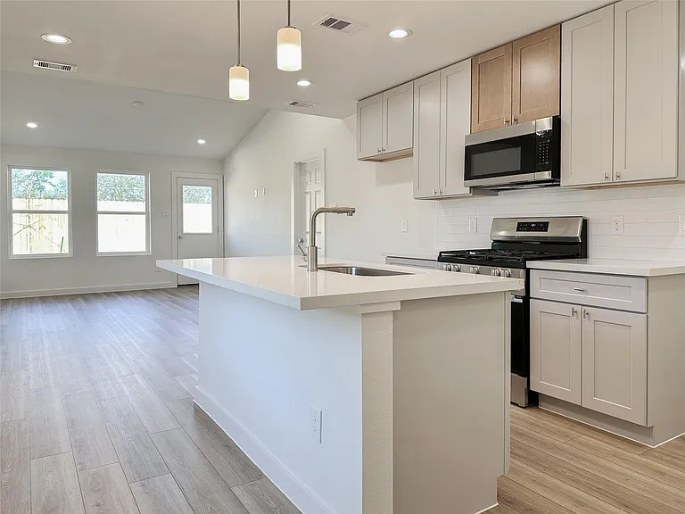 2726 Discovery Trails Ct — Photo 7
