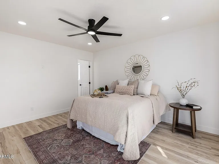 4749 E Contessa St — Photo 16