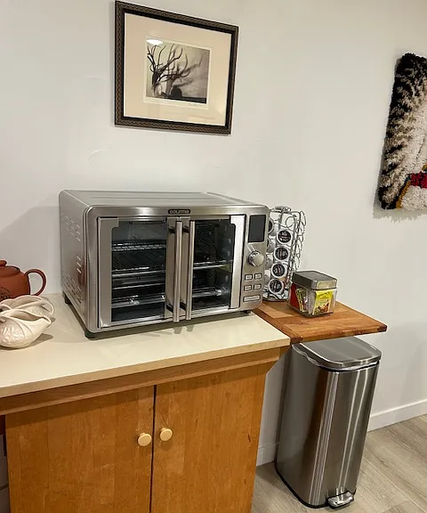 Keurig coffee maker, electric kettle, new convection and toaster oven with air fry function, microwave