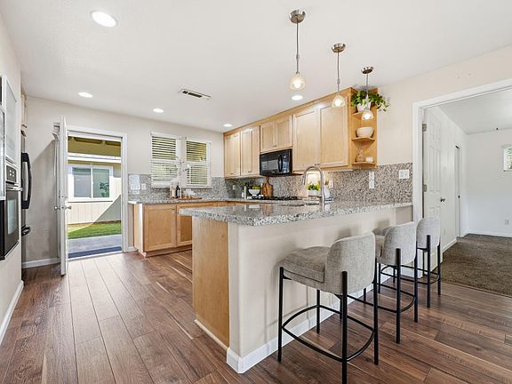 5th image of 12936 Ridge View Dr