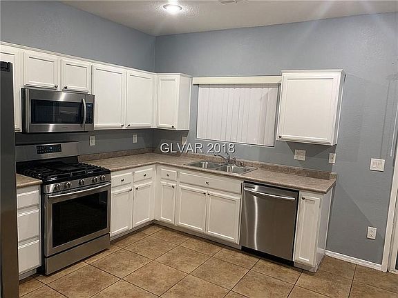 4th image of 2547 Madre Grande St