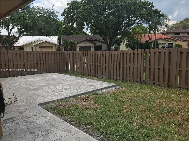6651 NW 173rd Ln — Photo 7