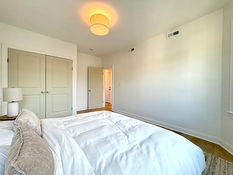 8 Fox St #2 — Photo 15