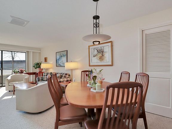 3rd image of 24 Old Colony Way APT 2