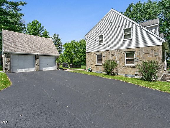5th image of 121 Maltbie Drive