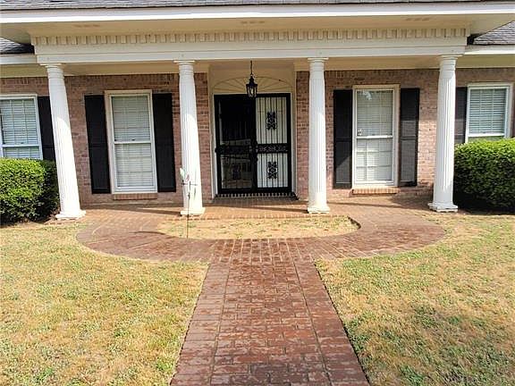 3rd image of 106 Natchez Dr