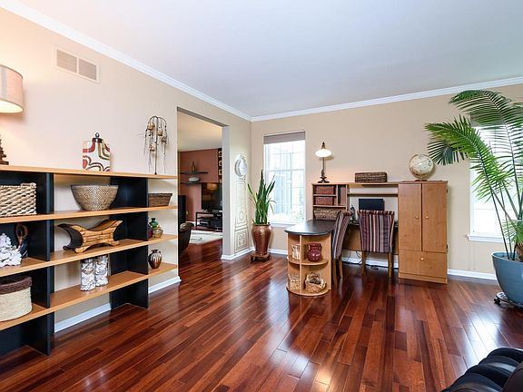 5th image of 321 Martingale Cir