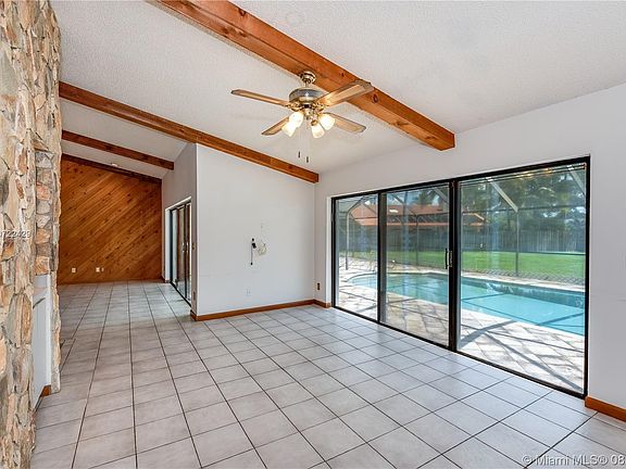 4th image of 1540 NW 100th Way