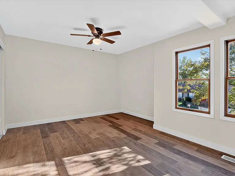 208 Coral Dr — Photo 19