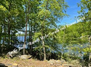 801 Corral Ct, Hawley, PA