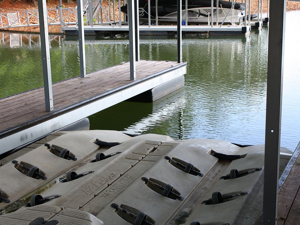 Jet Ski lift and boat lift