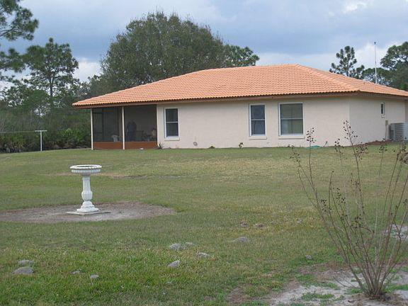 3rd image of 3001 Poinciana Dr
