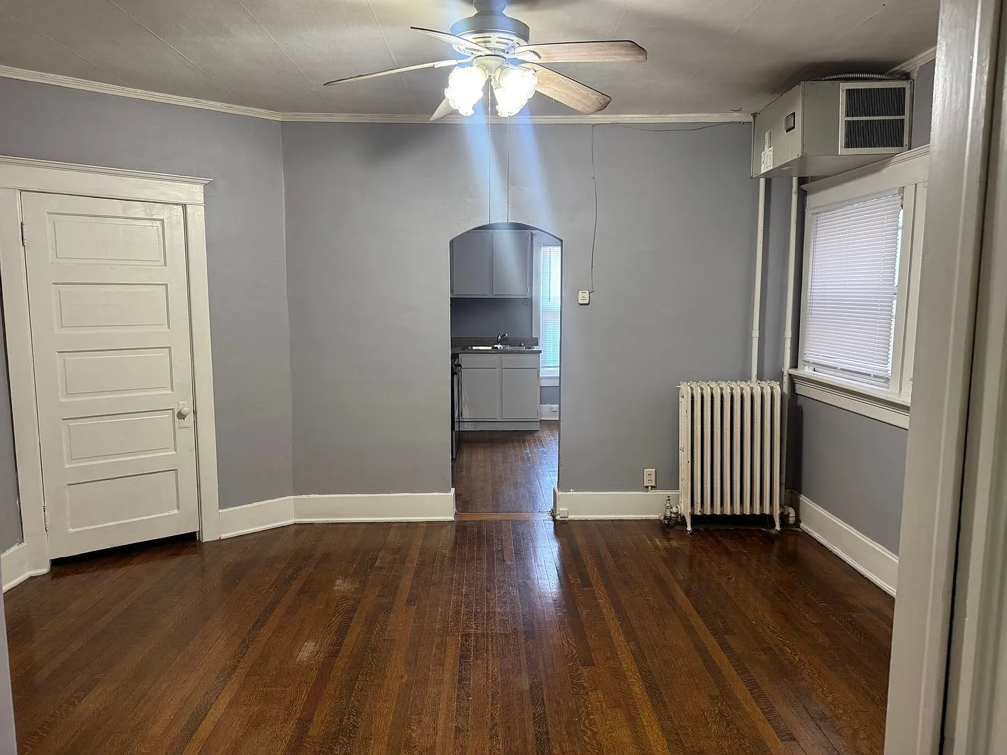 626 S 12th - 12H Apartments — Photo 3