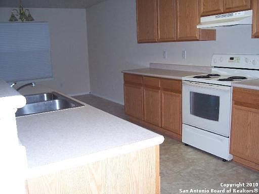 2nd image of 6427 Kestrel Ln