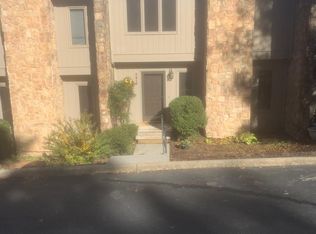 3416 Stonehenge Sq, Roanoke, VA 24018