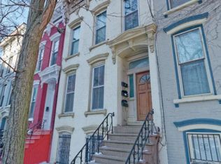 178 S Swan St APT 1F, Albany, NY 12202