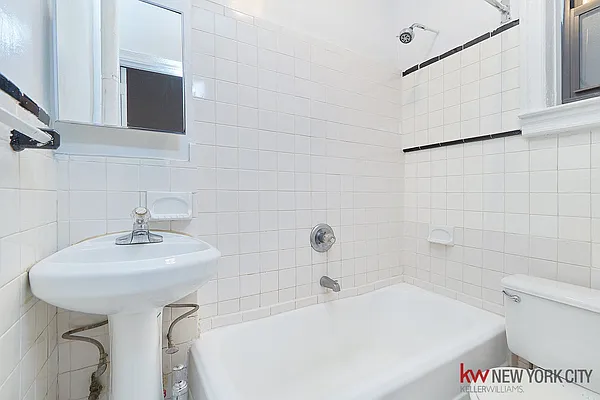 Rented by Keller Williams NYC | media 22