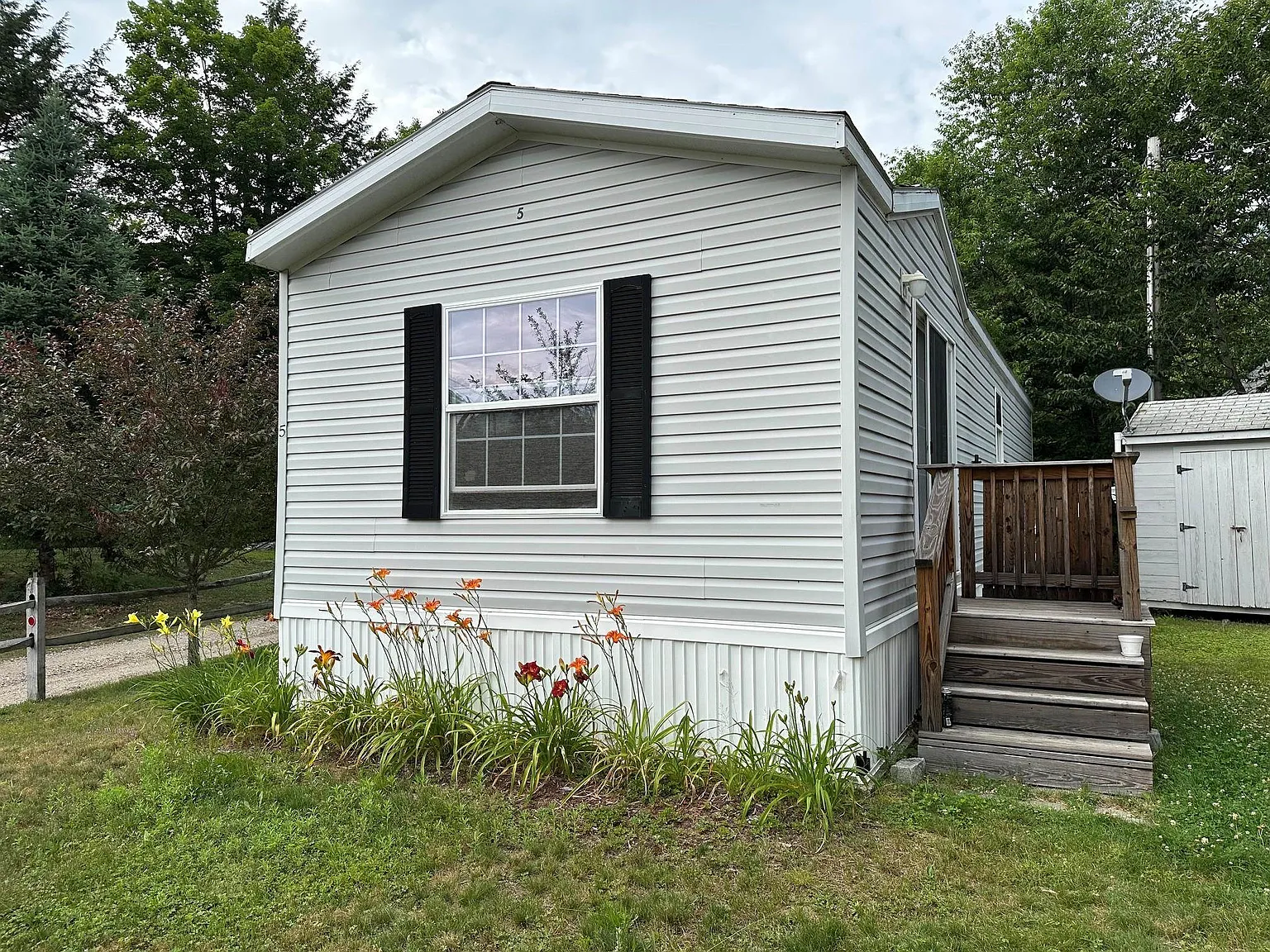 1 bed, 1.0 bath, 588 sqft, $1,600 — Photo 2