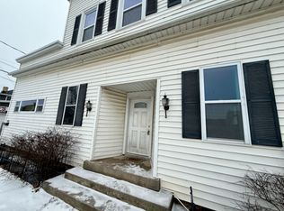 1215B Broadway Ave, Sheboygan, WI 53081