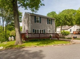 1 Vassar Trl, Hopatcong, NJ 07843