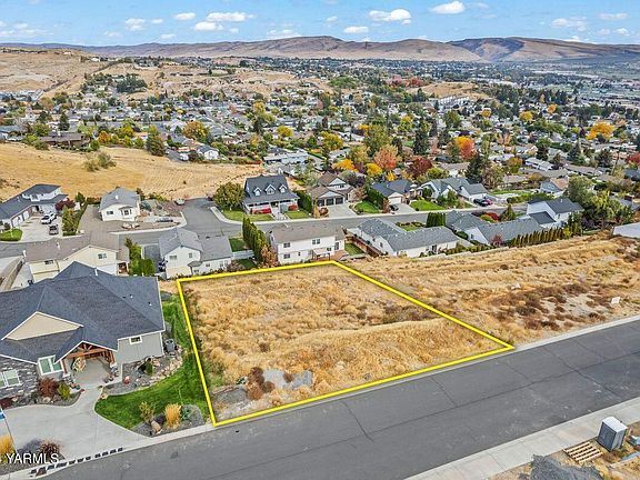 2nd image of 1107 Heritage Hills Ln