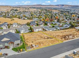 1107 Heritage Hills Ln, Selah, WA 98942