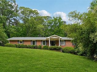 2118 Skytop Dr, Stone Mountain, GA 30087