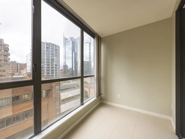1189 Howe St #3563 — Photo 9