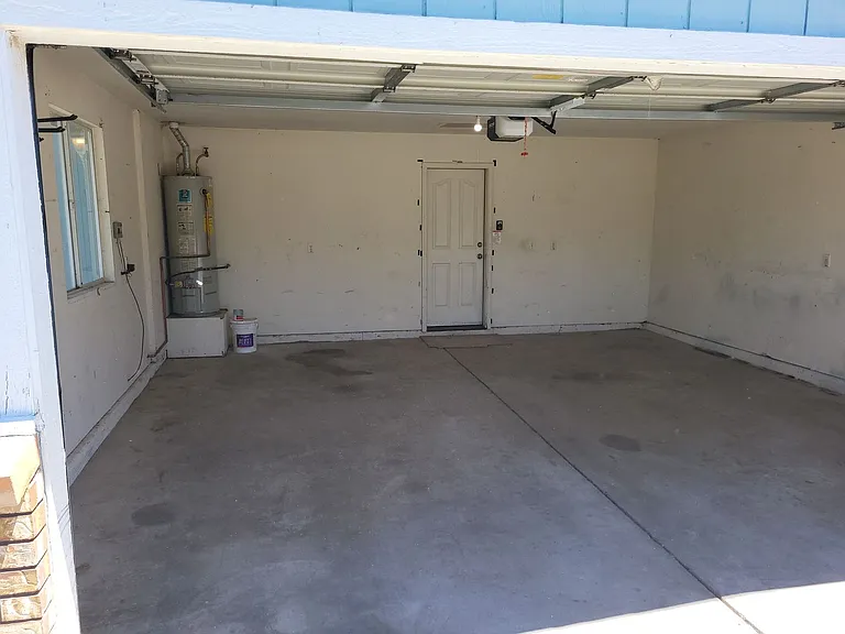155 Derek Dr — Photo 18