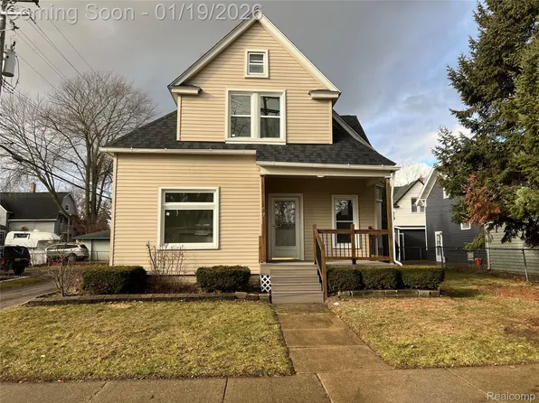 57 Madison Ave, Mount Clemens, MI 48043