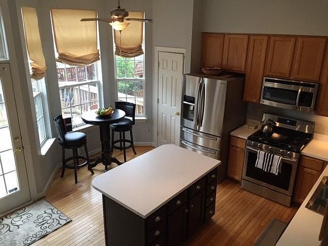 Luminous Kitchen with Bay window and all Stainless Steel Appliances
