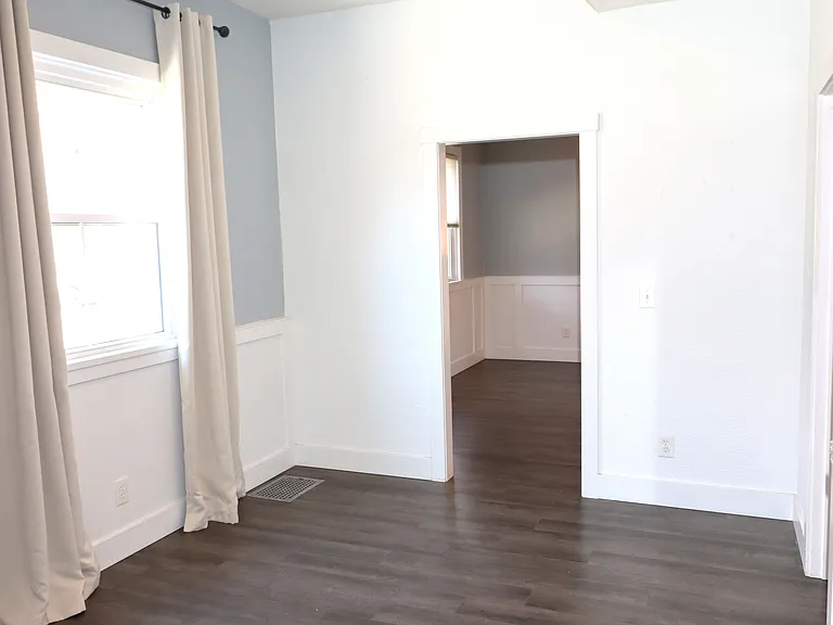 120 S Court St — Photo 8
