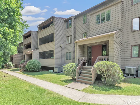 166 Towne House Road #166, Hamden, CT 06514