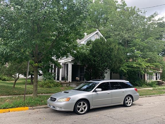 2nd image of 207 Ada Ave
