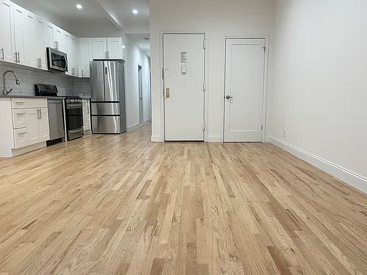 Rented by Douglas Elliman | media 14