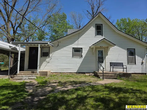 64170 712th Rd, Dawson, NE 68337
