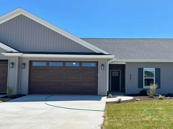 427 N 3rd Ave, Eldridge, IA 52748