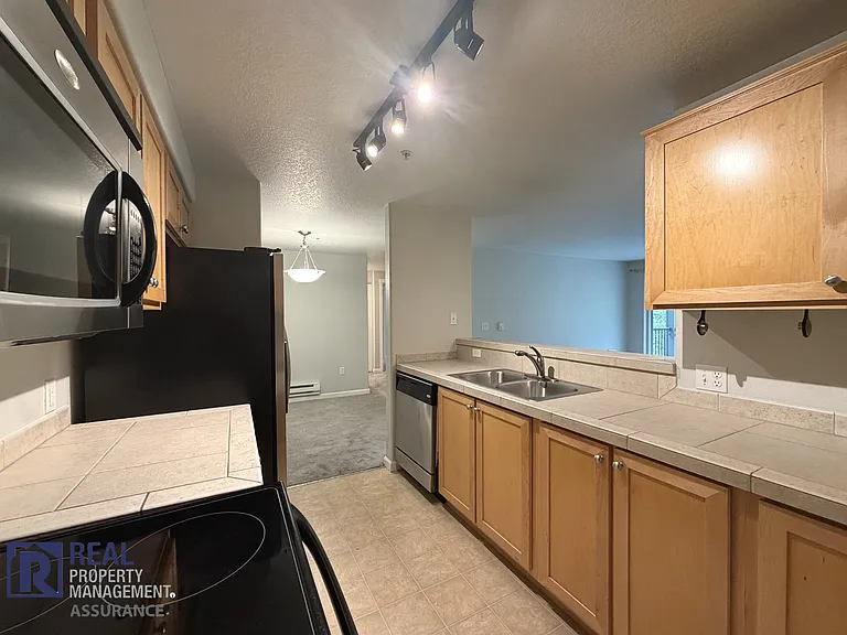 780 NW 185th Ave #305 — Photo 6