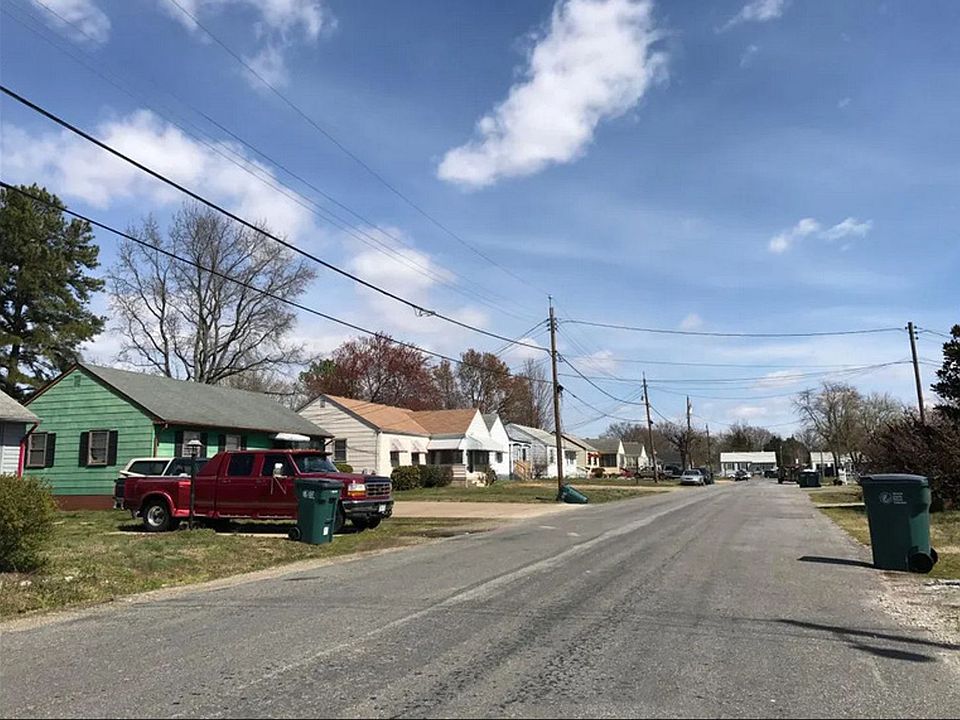 1st image of 1706 Geffert Dr