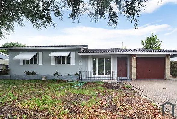 1601 SW 46th Ave