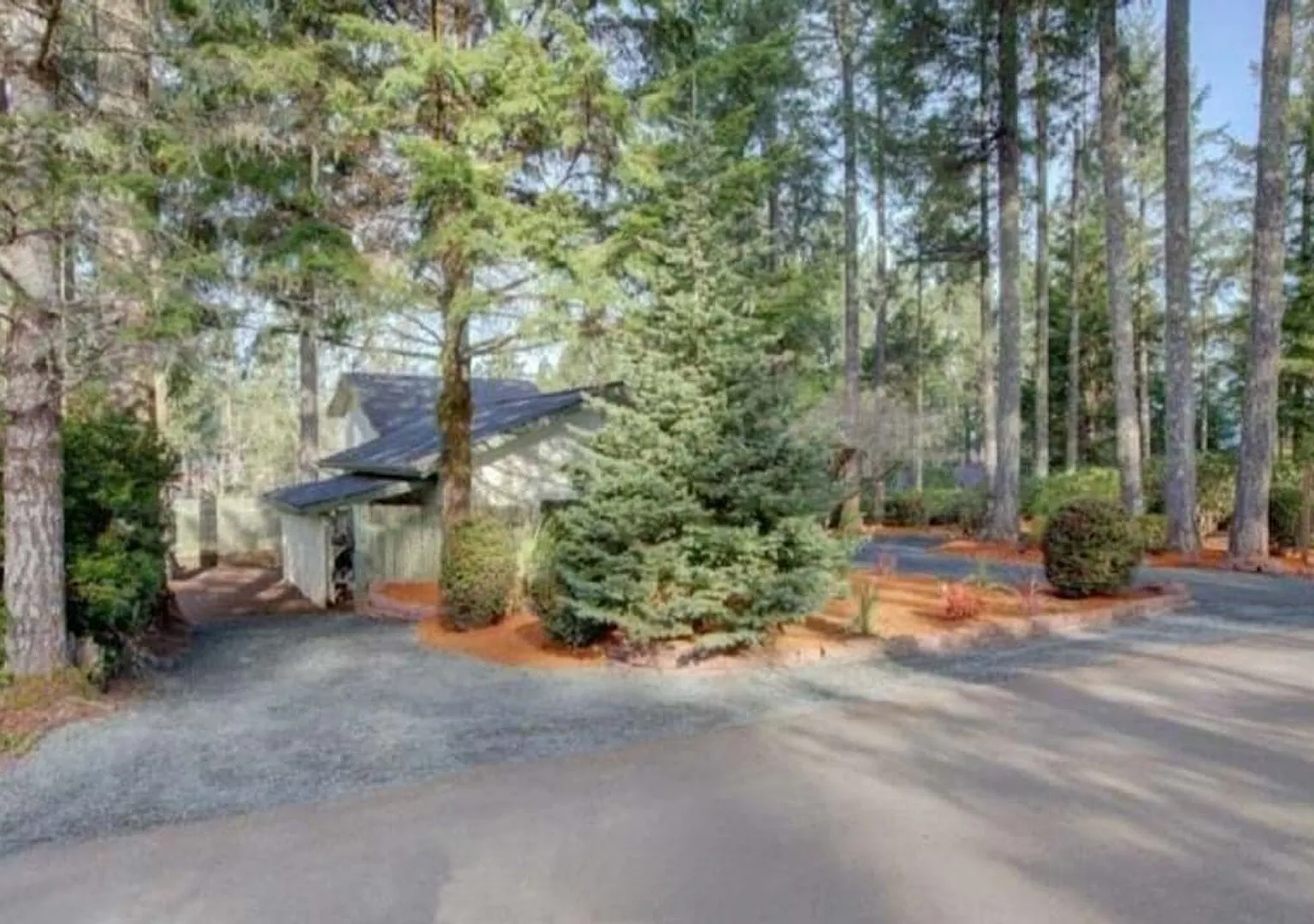 2 Bedroom 2 bath located in Alderbook — Photo 1