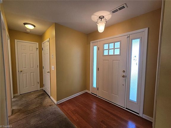 4th image of 1208 Waterlyn Dr