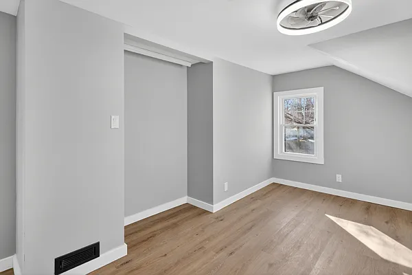 627 24th St — Photo 39