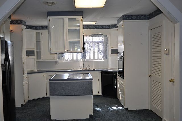 2nd image of 760 Meadow Dr