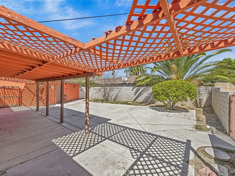9417 Mango Ave — Photo 33