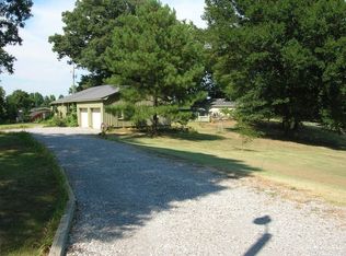 166 Memorial Dr, Dyersburg, TN 38024